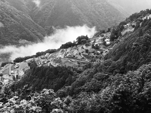 長野県旧下伊那郡上村（現飯田市上村）下栗の風景　2017年8月8日筆者撮影