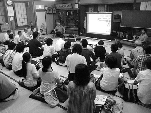 長野市松代で毎月1回開く「NAGANO農と食の会」定例会（筆者撮影）